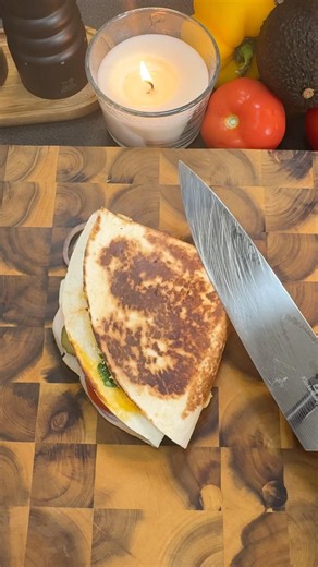 The ultimate quick breakfast idea! 🥪🍳 Try this crispy Tortilla Egg Sandwich wrap