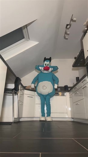 Mood #oggy #costume #diy | costume