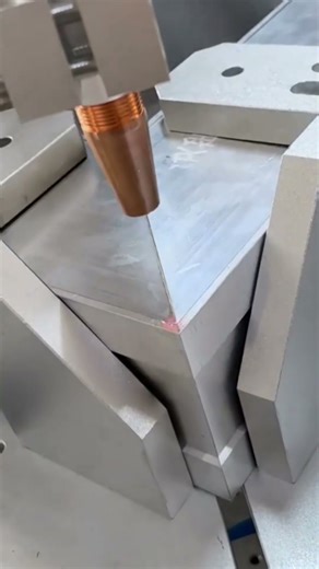 Handheld Laser Welding Machine Wrought Iron Factory Laser Equipment Manufacturer