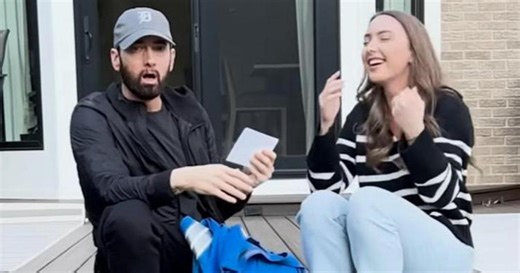 Eminem diventa nonno, l'annuncio nel video di "Temporary"