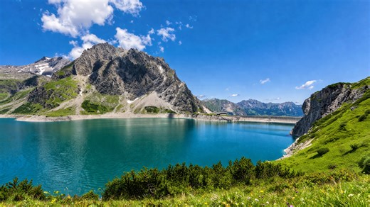 Lünersee Austria turquoise lake and alpine views (4K)