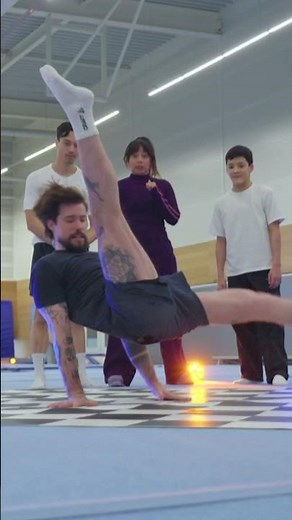 TURNERS LEREN BREAKDANCEMOVE 'DE FLAIR' 🤸