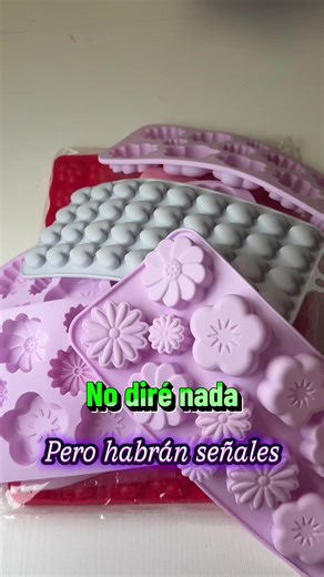 Se acerca el día de San Valentín y toca sacar lo moldes de la temporada. #hubellacandless #moldes #moldesparavelas #velasartesanales #sanvalentin