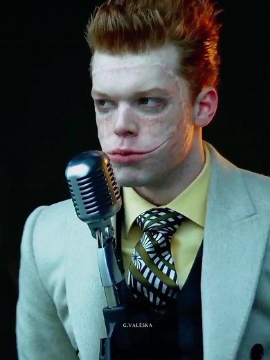 Cameron Monaghan's Joker Transformation in Gotham