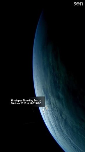 Watch night turn to day on Earth from space. ☀️🌙 Sen captures the terminator line from the ISS 🌍
