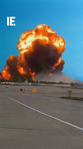 A UPS cargo plane crashed after takeoff in Louisville, causing explosions, multiple deaths, and massive fires. 🎥 augiewoo & StableGeniustm / X | Interesting Engineering