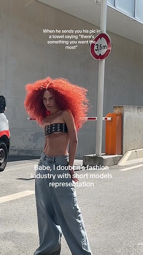 Short Models in the Fashion Industry: Breaking Barriers