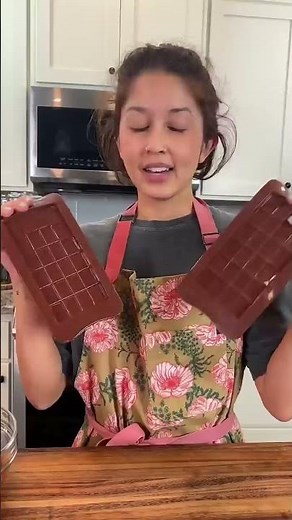 How to make chocolate bars at home! (Measurements in description!)