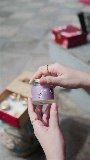 TOP Bird’s Nest ™ by Tania Darmawan on Instagram: "Laughter at the table, shared stories, and meaningful moments. Chinese New Year feels warmer when health is taken care of. Celebrate with Top One Birdnest, for family moments that matter. #TopOneBirdsNest #LunarNewYear2026 #CNYHampers #HealthyGifts #ImlekHampers"