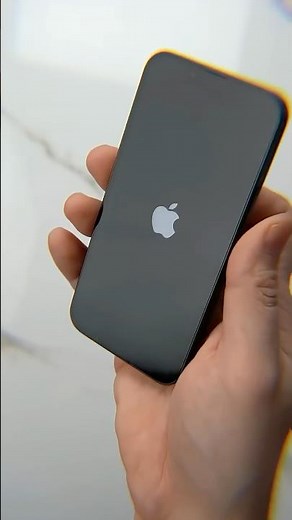 Why I Still Use the iPhone 13 Mini in 2026