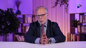 🎙️ Ph. Béchade : « Chaque éolienne, perchée sur un mât de 180 à 200m de haut, est stabilisée par un socle de béton qui peut faire 30 à 40 000 tonnes de béton et d'acier posées au fond des mers et qui n'en bougeront plus jamais. » Les Affranchis sur TVL 🔻 https://youtu.be/zp2dTJQaigI?si=t1gAct6l-vJ4s3Aj | TV Libertés