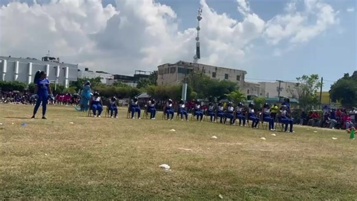 Here’s the full routine for who was asking😭(some of us could barely hear the music at times)#holychildhoodhighschool💙 #sportsday #lourdeshouse #cheerleading