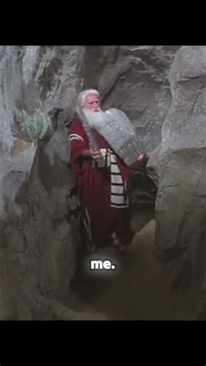 The funniest mistake in cinematic history! 📜