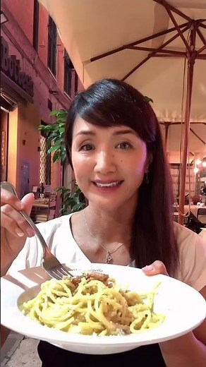 濃厚絶品カルボナーラ！一生に一度は食べて見たい本場ローマのカルボナーラ【イタリアVlog】生クリーム使用禁止！