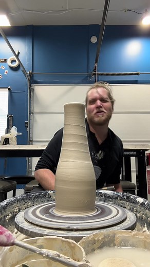 Pottery Wheel Fail: Hilarious Ceramics Mishaps!