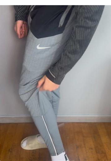 🔥 RESSERRAGE À SEULEMENT 15€ 🔥 Travail soigné ✂️ Coutures propres & solides 🧵 👉 Rendu impeccable garanti 💯 ⭐ Déjà 80 clients satisfaits La qualité parle d’elle-même 😎 📍 Aulnay-sous-Bois (93) 💸 Tarifs : 👖 Resserage : 15€ 🎨 Refaire un logo : 15€ 🪡 Recoudre un trou : 5€ à 10€ (selon le trou) 💥 15€ pour cette qualité ? 👉 C’est cadeau 🎁 Ajouter snap pour prendre rdv isky_shop #nikerunning #reserrage #phenomelite #division #niketech