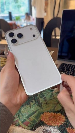 The metal frame heat-dissipating mobile phone case is full of bare machine feel.金属边框散热手机壳，裸机手感满满。