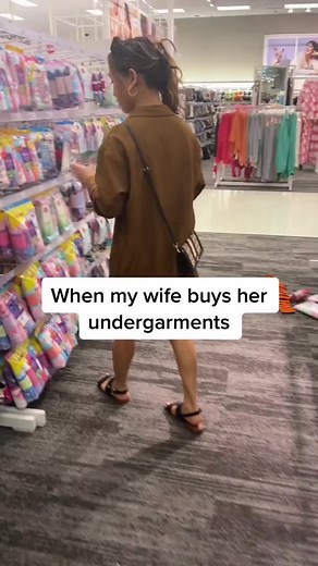 Small girl problems 😅😂💕 #reels #couple #funny | The Wholesome Side