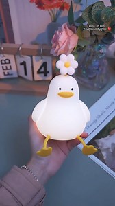 Adorable LED night light! 🦆 USB rechargeable, perfect for kids! 👉🏻 https://cutt.ly/HrsgQVo4 🌟 Discover more quality new arrivals: https://cutt.ly/Yrpez6Za 🌙 Want more night lights? 👉🏻: https://cutt.ly/9rsgWvxd #HomeDecor #KidsRoom #NightLight #CuteDecor #BedroomEssentials #USBRechargeable #SiliconeDesign #GiftIdeas #KidsToys | DHgate