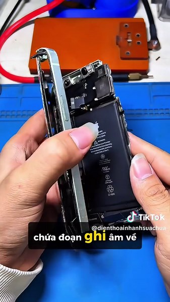 Khôi phục dữ liệu điện thoại chứa ký ức quan trọng,Cứu ký ức trên chiếc điện thoại rơi hỏng #suachuadienthoai #dienthoainhanh #learnontiktok #suachuaiphone #khoiphucdulieu #laydulieu #cuukho #suadienthoai #meodienthoai