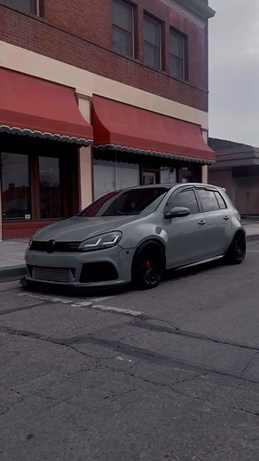 ✰ OSRAM Headlights for Golf Mk6 Models ! ✰ —ᴛʜᴇꜱᴇ ʜᴇᴀᴅʟɪɢʜᴛꜱ ᴏꜰꜰᴇʀ ɪᴍᴘʀᴏᴠᴇᴅ ᴠɪꜱɪʙɪʟɪᴛʏ, ʟᴏɴɢᴇʀ ʟɪꜰᴇꜱᴘᴀɴ, ᴇɴᴇʀɢʏ ᴇꜰꜰɪᴄɪᴇɴᴄʏ, ᴄᴜꜱᴛᴏᴍɪᴢᴀᴛɪᴏɴ, ᴀɴᴅ ᴀ ꜱᴛʏʟɪꜱʜ ᴀᴘᴘᴇᴀʀᴀɴᴄᴇ, ᴍᴀᴋɪɴɢ ᴛʜᴇᴍ ᴀɴ ᴇxᴄᴇʟʟᴇɴᴛ ᴜᴘɢʀᴀᴅᴇ ᴏᴠᴇʀ ᴛʀᴀᴅɪᴛɪᴏɴᴀʟ ʜᴀʟᴏɢᴇɴ ʜᴇᴀᴅʟɪɢʜᴛꜱ. - ᴀʟꜱᴏ ᴀᴠᴀɪʟᴀʙʟᴇ ꜰᴏʀ ᴍᴋ7 ᴀɴᴅ ᴏᴛʜᴇʀ ᴍᴏᴅᴇʟꜱ. #mk6 #osram #osramlighting #k2industries #mk6gli #jettagli #headlights #fl #styling #stance #style #european #vagcars #threepiecewheels #mk7 #dynamic | K2 - Industries