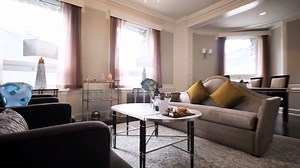 Banff just got a lot suite-r! Check out our newly updated Gallery Suite featuring two bedrooms, a beautiful living room and some stunning views! Part of our new Signature Suite Collection https://bit.ly/2FgZSrq #banffsprings #adventurehere | Fairmont Banff Springs