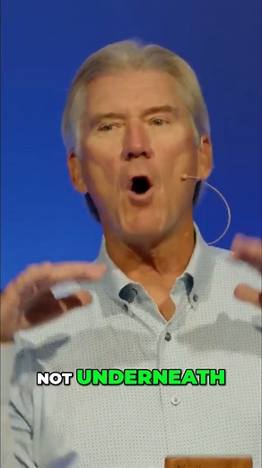 Minute Message - "Overcoming Spiritual Battles: Finding Victory in Faith" | Pastor David Walker