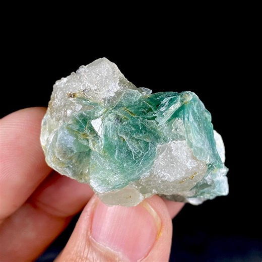 Natural Kyanite With Calcite , Pakistan Mineral Specimen , ( 28 Carats , 40 X 30 X 20mm ) - Etsy