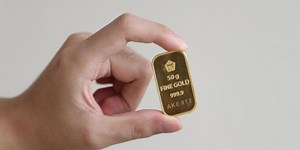 VIDEO — Rick Rule: Glad to See Gold on Sale, "Solidly Bullish" on Uranium