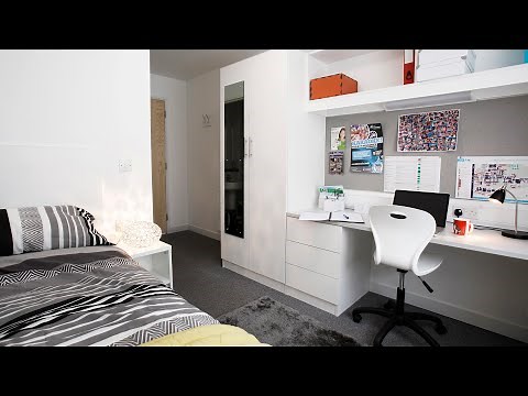 Accommodation at Herts: Standard en suite room, College Lane Campus