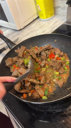 My love makes some bomb 💣 ahh food fr 🤤🤤🤤 @Kirstin. #NativeTikTok #fyp #FoodTok