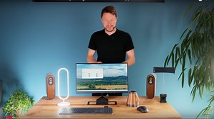 Wireless Power Makes For Cable-Free Desk