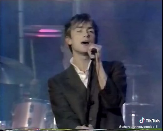 Damon Albarn Live Performance from the 90s