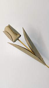 127K views · 877 reactions | Easy Toilet Paper Rolls Transformation  #diy #papercraft #toiletpaperrolls #tulip #paperflower #floresdepapel #springcrafts | Day with DIY | Facebook