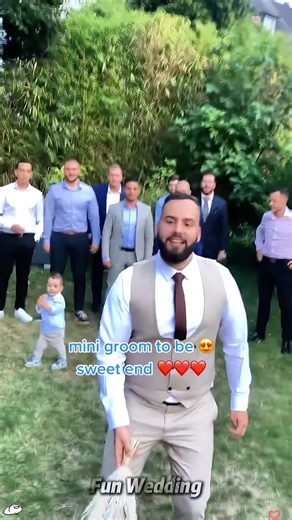 Boyfriend's reaction when bridesmaid grabs bouquet #wedding #bride #bouquettoss #bouquet #love #surprise #happy #foryou #viral #usa🇺🇸 #unitedstates
