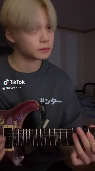 Guitar Chords and Tips for K-Pop Fans