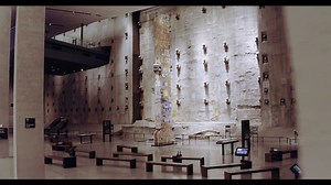 The largest of the spaces within the 9/11 Memorial Museum is Foundation Hall, a room with ceilings ranging from 40 to 60 feet and nearly 15,000 square feet of floor space. There, you can find the slurry wall―a retaining wall originally built to hold back the Hudson River―and the Last Column. www.911memorial.org | National September 11 Memorial & Museum