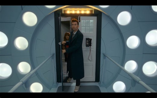 【神秘博士】第十四任博士的新片头与新TARDIS内饰