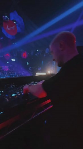 Unexpected DJ Set Fire Performance