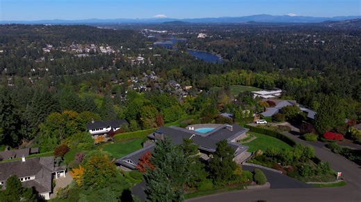 777 Cherry Cir, Lake Oswego, Oregon - Lisa Marie Hamilton