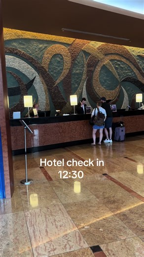 Spend the day with me #baltimore #maryland #dmv #baseball #hotel #mlb #innerharbor #shopping #foodie #chapspitbeef #sandwich #mexicanfood #orioles #camdenyards #vlog #dayinthelife #travel #vacation #eastcoast #fyp
