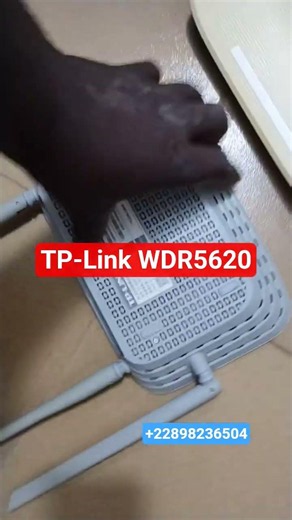 TP-Link WDR5620 dual-band 2.4GHz and 5.8GHz router