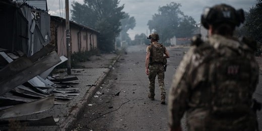 Ukraine braces for potential Russian assault on on key Donbas town Toretsk