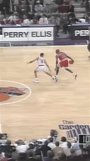 Michael Jordan's GreatestAssist #highlight #higlights #basketballislife #basketball #finals #bulls #michaeljordan #nbaplayoffs #jordan #Chicago. Credits: EverybodiesClips | Michael Jordan,My Favorite Player Forever