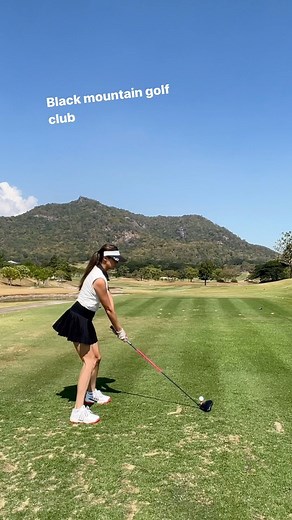 Black mountain golf course 😎 Happy to be back! | 朱庭萱 Bonnie 玻璃朱