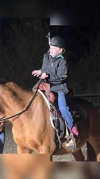 Payton and Ladybug’s 1st western lesson together. Two cuties. 🐴🩷