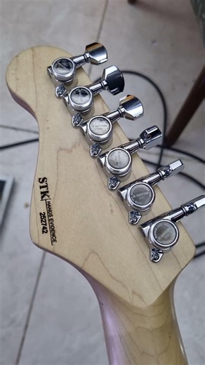 Music Maker STK — A Stratocaster Boutique Brasileira que Rivaliza com as Melhores do Mundo!
