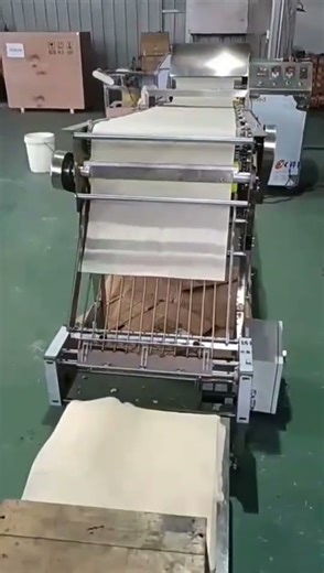 Automatic picking Continuous Spring Roll Lumpia Wrapper Maker Machine
