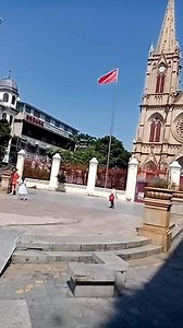 圣心大教堂，法国设计师设计，中国工匠建造而成，历时25年始建成，