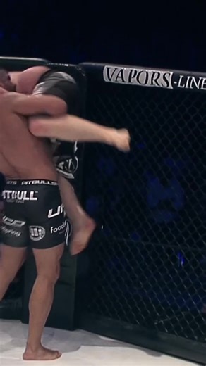 #🦍 #👑 #boss #mma##fighter #fight #ufc##ufd#gym #voll #power #nummer1 #1 #deutschland #germany #europe #champ #champion #käfig #warriors #warrior #krank#top #beste